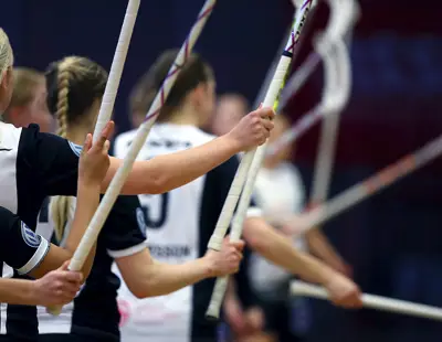 Veteran-SM spelare tackar med klubbor