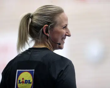 Glad Tjejdomare