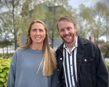 Emelie Och Johan Oskarp Bakgrund