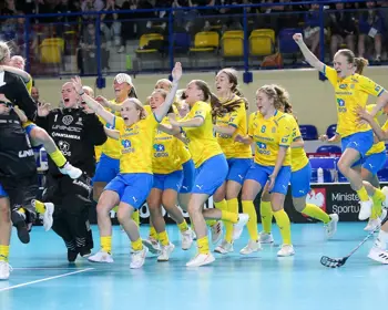 VM-guld till Sveriges U19-damer efter stor finaldramatik