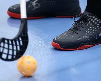 Unihoc Svarta Skor Klubba Boll